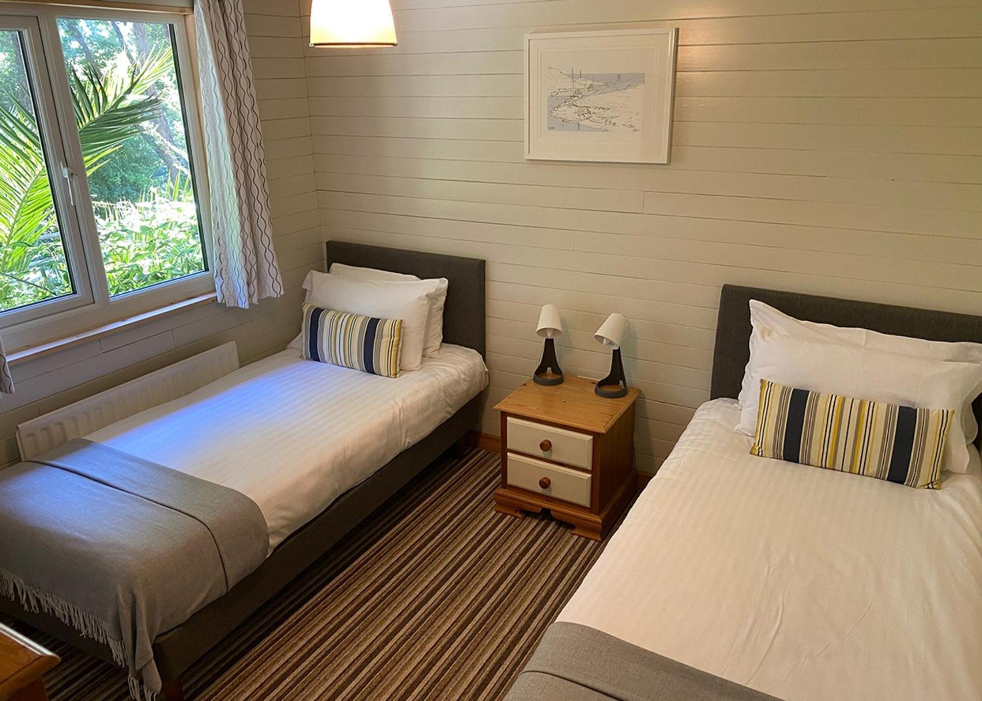 Ivyleaf Combe Lodges Stratton  部屋 写真
